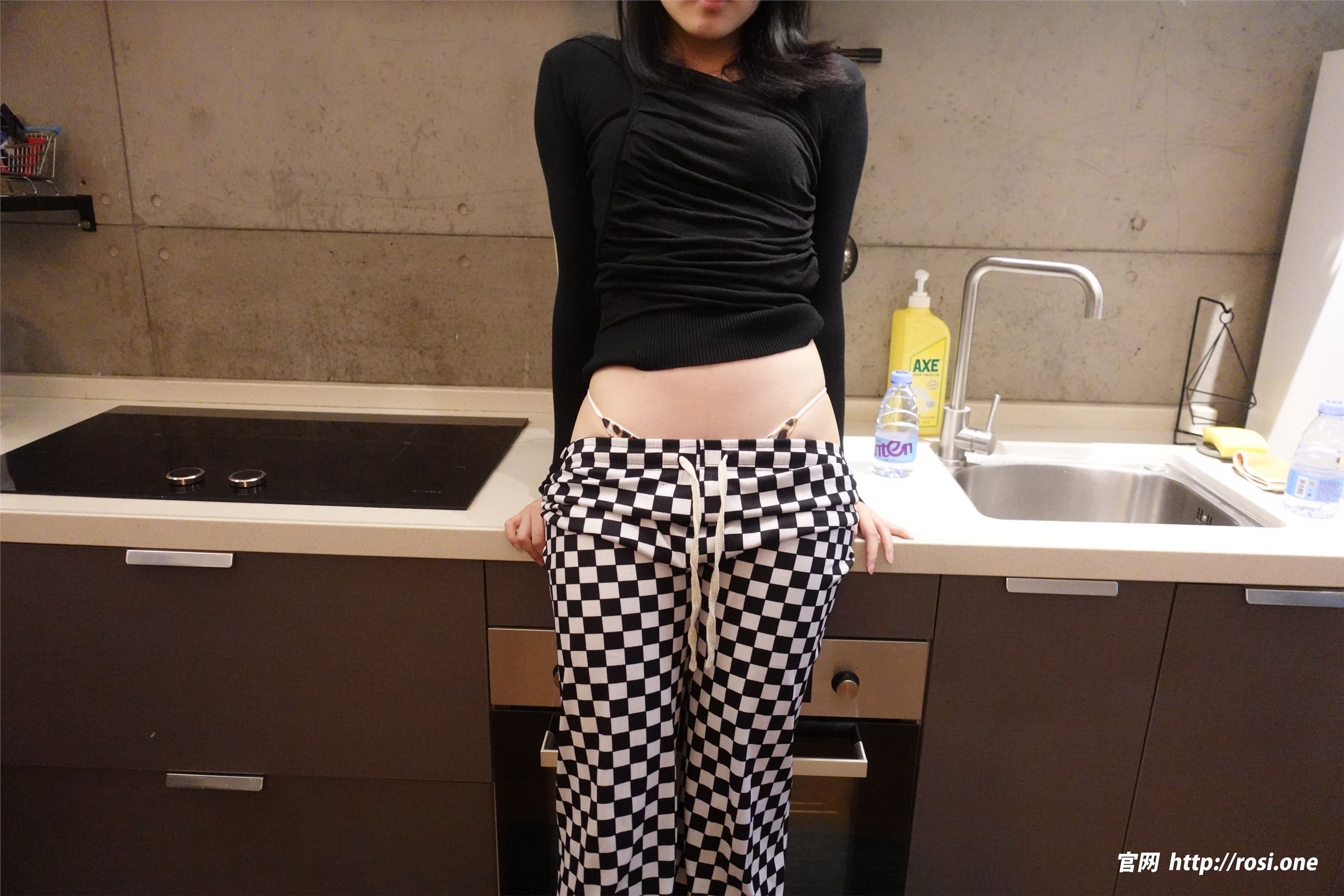 ROSI写真 2023.01.10 NO.4054